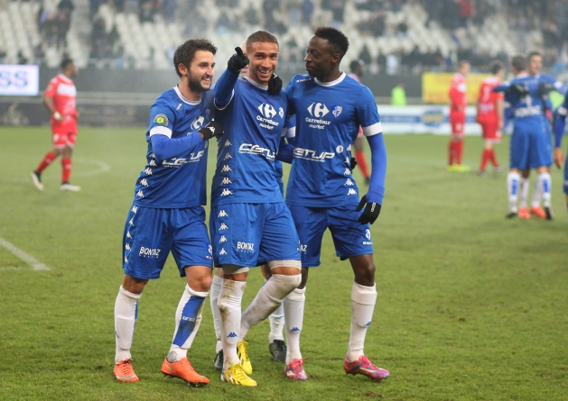 Résumé vidéo Grenoble Foot 38 – AJ Auxerre B (2-0)